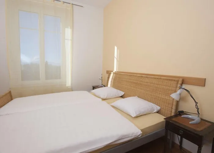 & Backpacker Lausanne