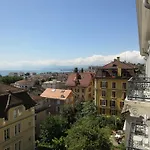 & Backpacker * Lausanne