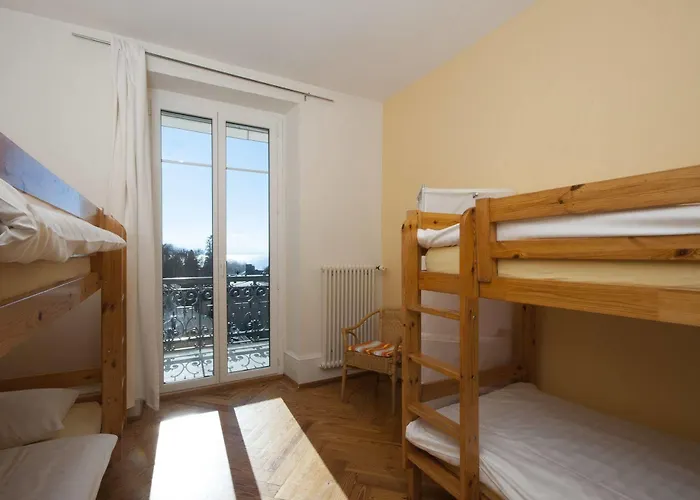 & Backpacker Lausanne